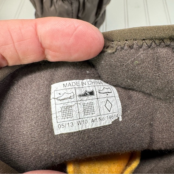 Crocs brown winter puff slip on boots - Picture 6 of 9